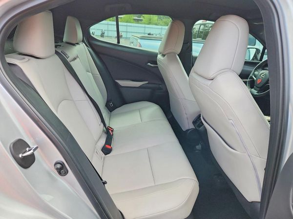 2020 LEXUS UX