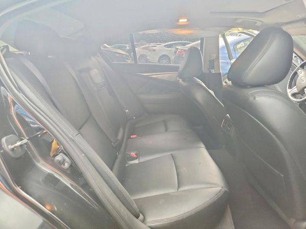 2015 INFINITI Q50