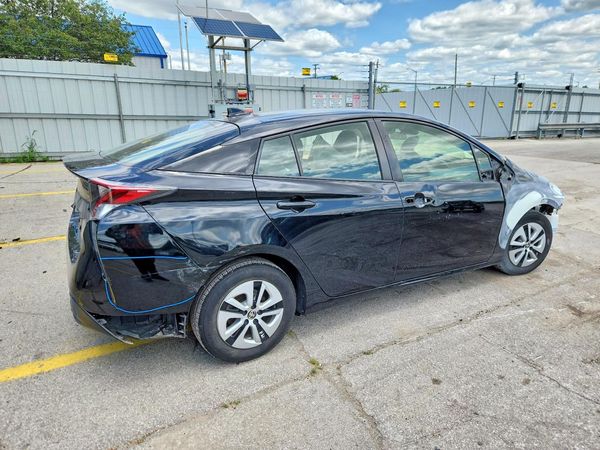 2018 TOYOTA PRIUS