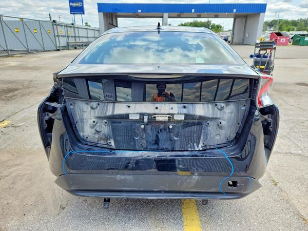 2018 TOYOTA PRIUS