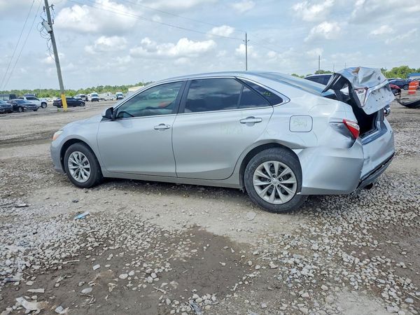 2017 TOYOTA CAMRY