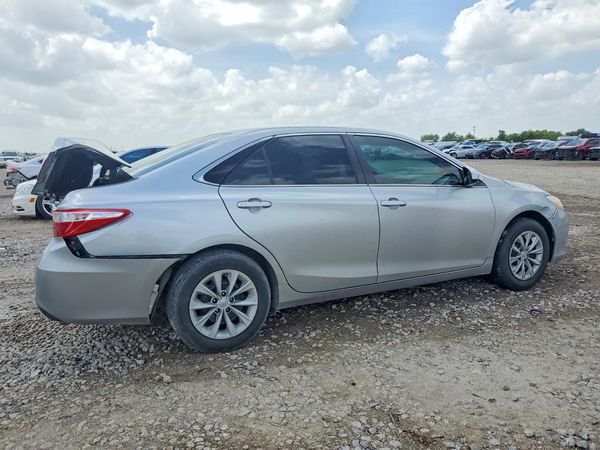 2017 TOYOTA CAMRY