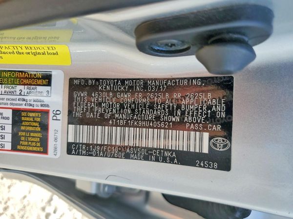 2017 TOYOTA CAMRY