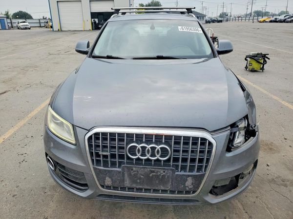 2013 AUDI Q5 Premium Plus