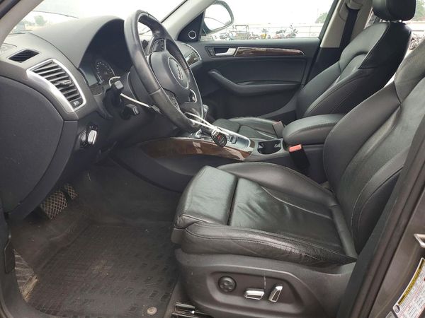 2013 AUDI Q5 Premium Plus