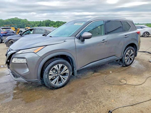 2021 NISSAN ROGUE SV — Front 3/4