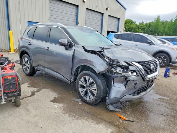 2021 NISSAN ROGUE SV — Passenger 3/4