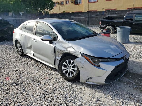 2020 TOYOTA COROLLA LE