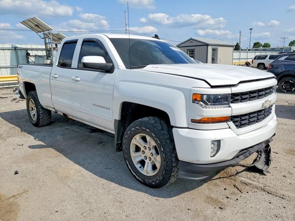 2017 CHEVROLET SILVERADO LT
