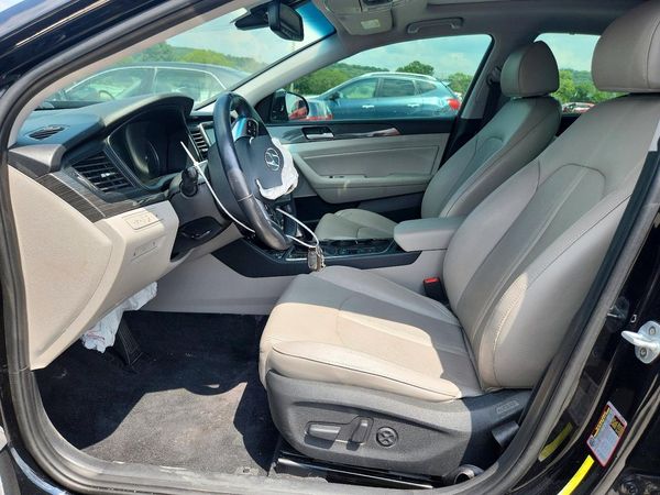 2019 HYUNDAI SONATA