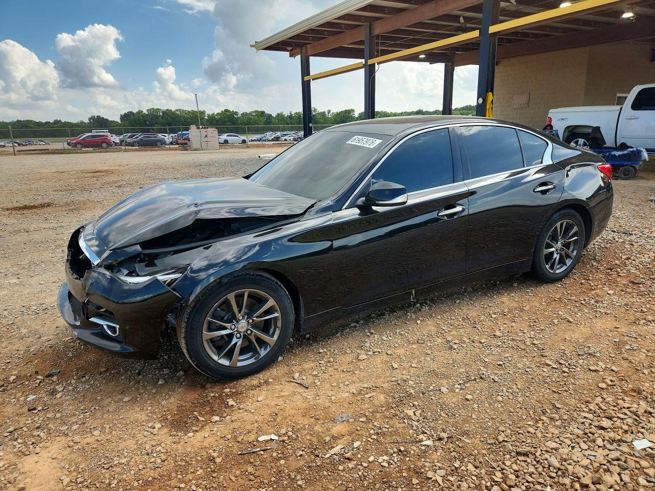 2015 INFINITI Q50