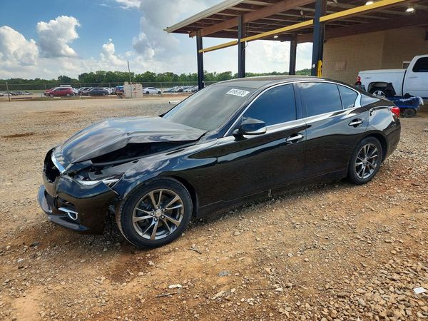 2015 INFINITI Q50