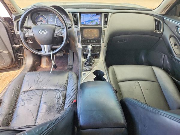2015 INFINITI Q50