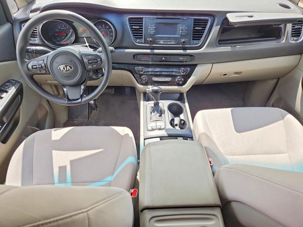 2017 KIA SEDONA LX