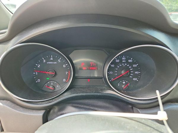 2017 KIA SEDONA LX