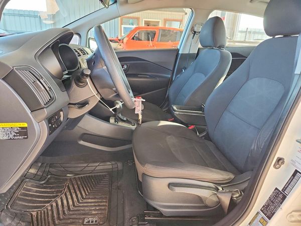 2016 KIA RIO LX A/T