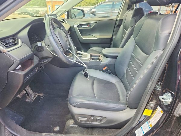 2021 TOYOTA RAV4 Limited