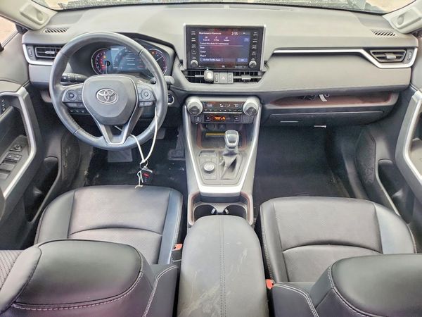 2021 TOYOTA RAV4 Limited