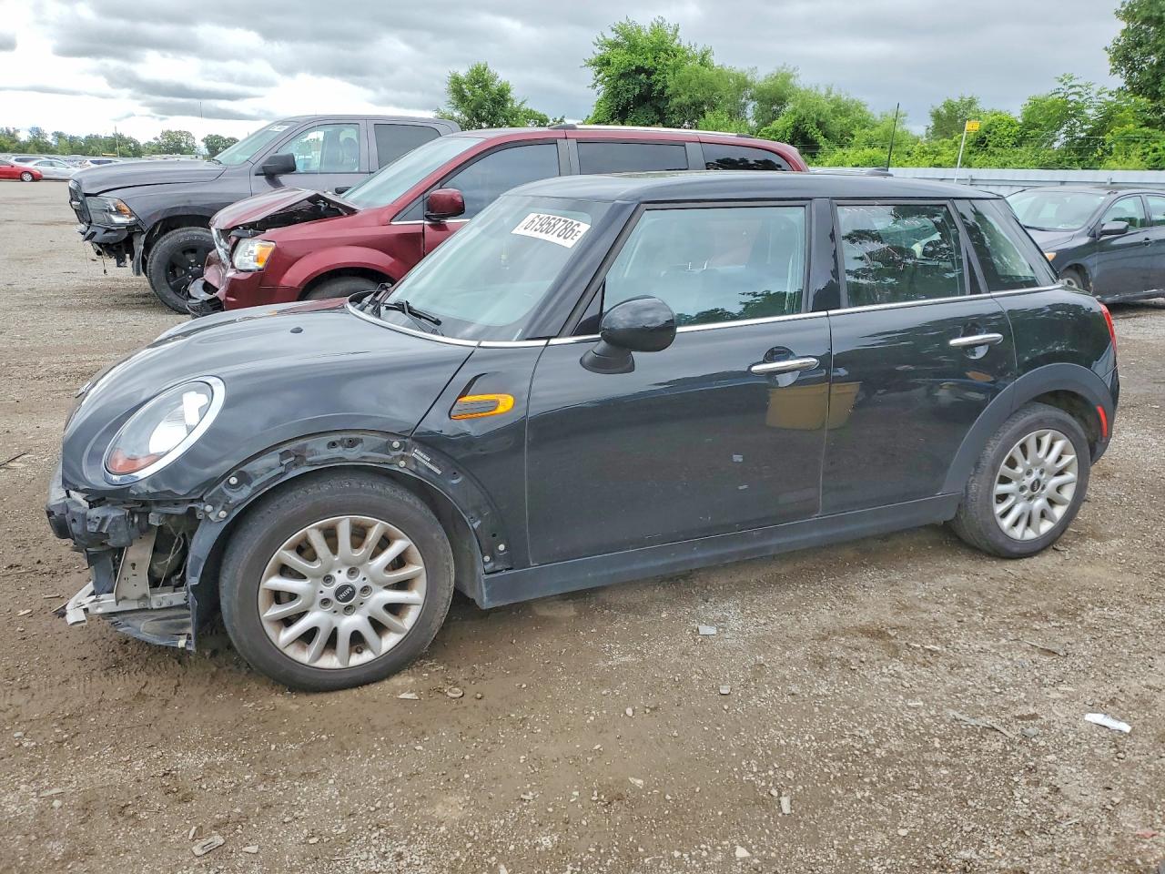 2015 MINI COOPER
