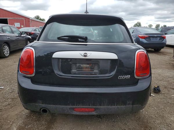 2015 MINI COOPER