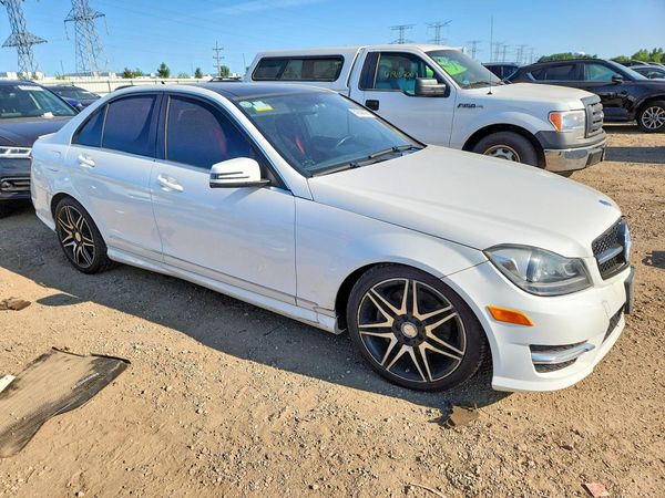 2013 MERCEDES-BENZ C C300