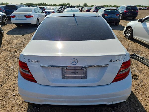 2013 MERCEDES-BENZ C C300