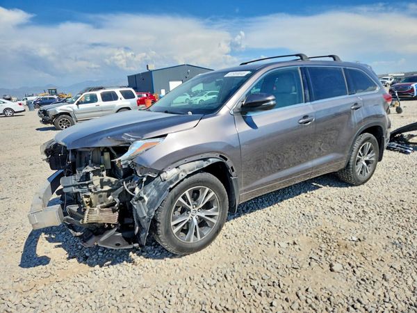2018 TOYOTA HIGHLANDER LE/LE Plus