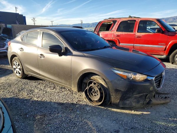 2018 MAZDA 3