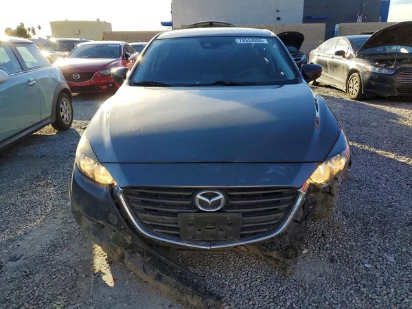 2018 MAZDA 3