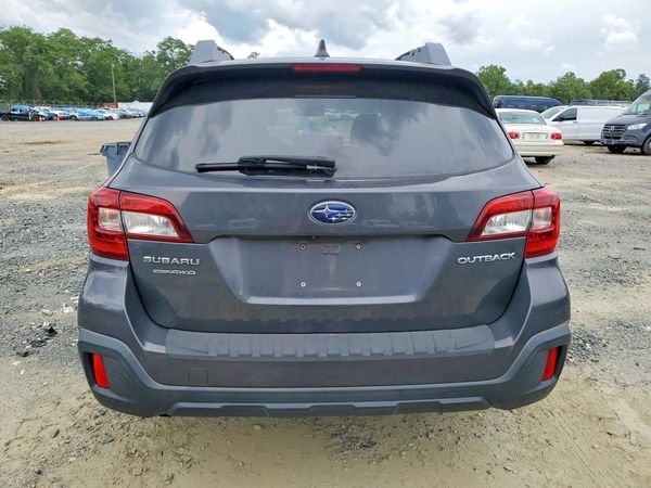 2018 SUBARU OUTBACK Premium