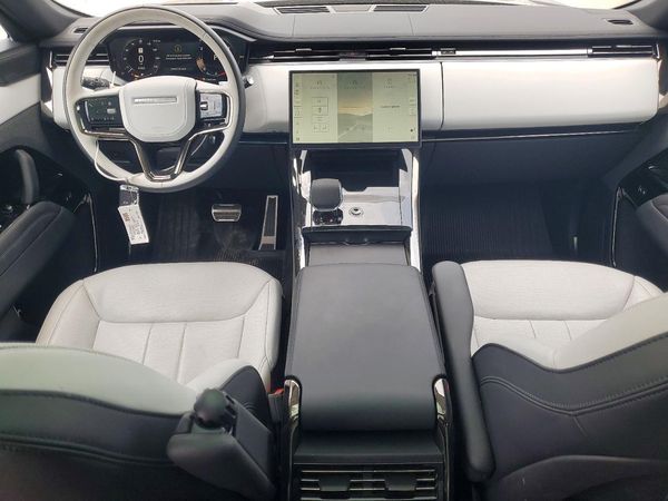2025 LAND ROVER RANGE ROVER SPORT P400 Dynamic SE