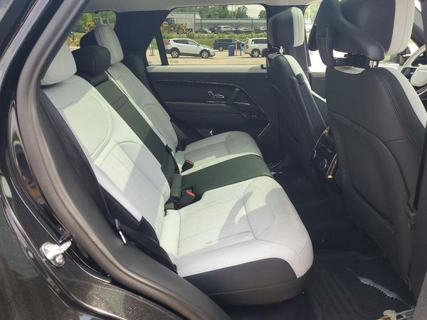 2025 LAND ROVER RANGE ROVER SPORT P400 Dynamic SE