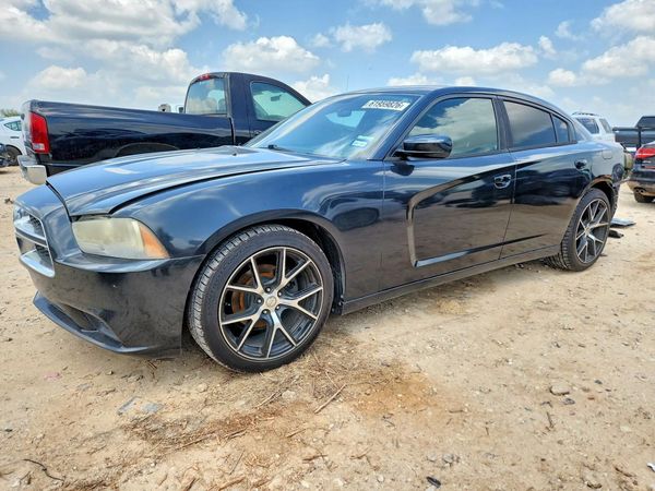 2013 DODGE CHARGER SE