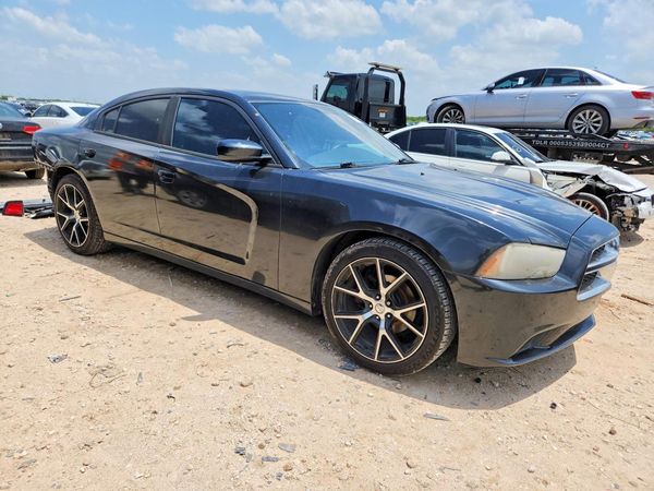2013 DODGE CHARGER SE