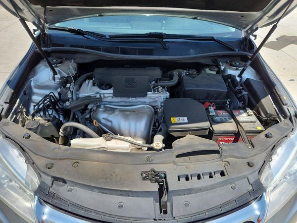 2017 TOYOTA CAMRY LE/SE/XLE/XSE — Engine bay