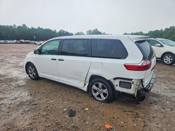 2015 TOYOTA SIENNA