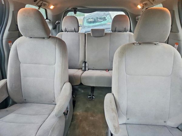 2015 TOYOTA SIENNA
