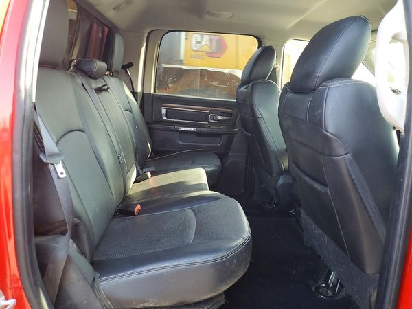 2016 RAM 1500 LARAMIE CREW CAB 4X4