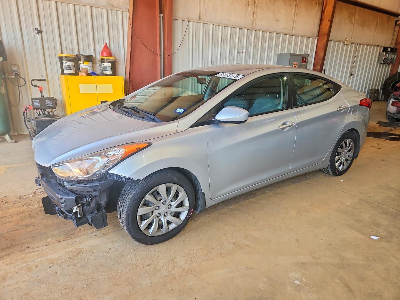 2013 HYUNDAI ELANTRA