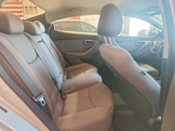 2013 HYUNDAI ELANTRA