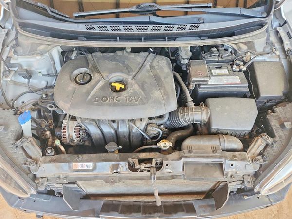 2013 HYUNDAI ELANTRA