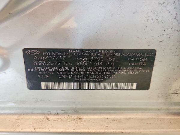 2013 HYUNDAI ELANTRA
