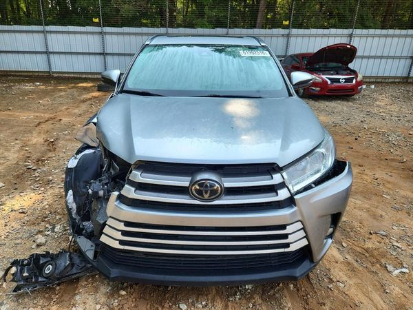 2018 TOYOTA HIGHLANDER SE/XLE