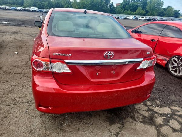 2013 TOYOTA COROLLA