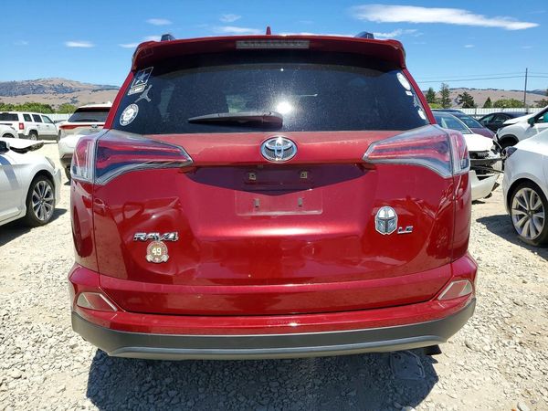 2018 TOYOTA RAV4 LE