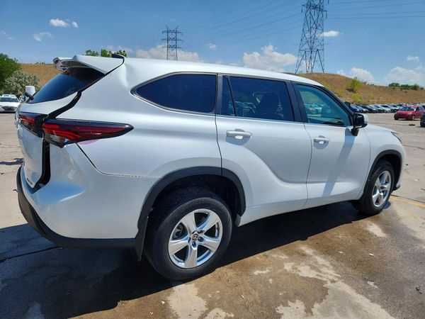 2024 TOYOTA HIGHLANDER