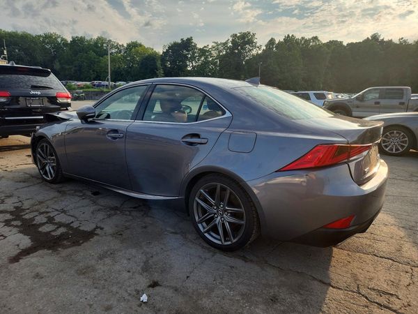 2018 LEXUS IS 300