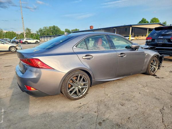 2018 LEXUS IS 300