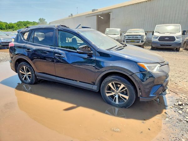 2018 TOYOTA RAV4 Adventure/XLE