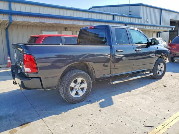 2016 RAM 1500 ST